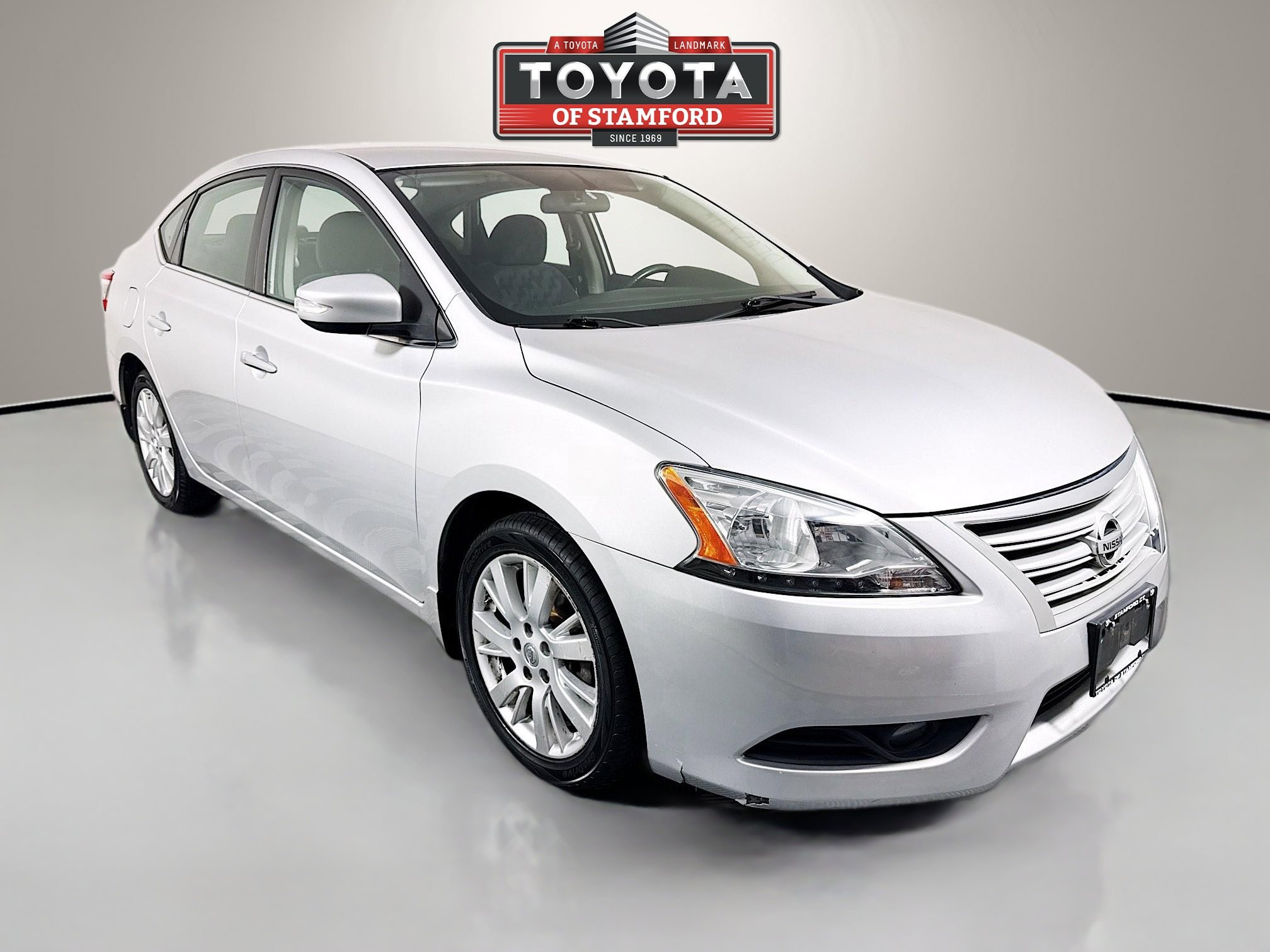 2013 Nissan Sentra SL's photo
