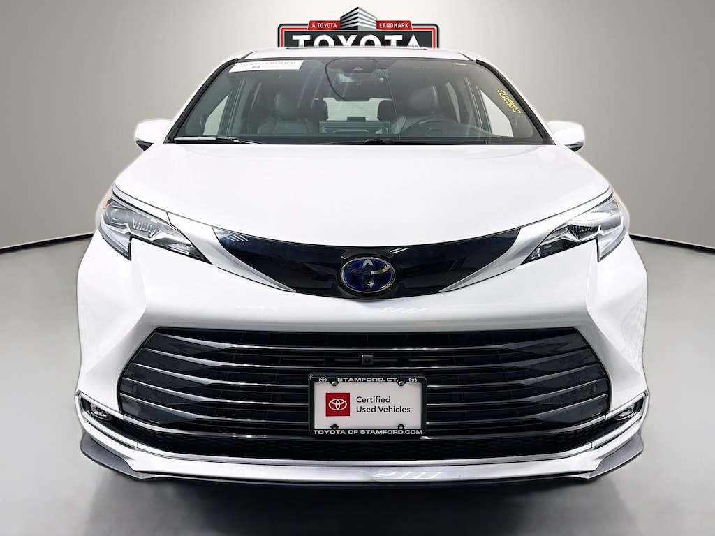 Certified 2025 Toyota Sienna Platinum Van Passenger Van