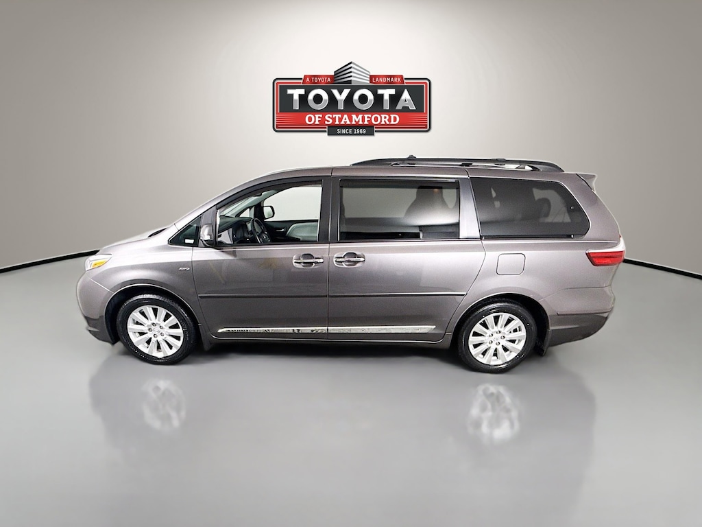 Certified 2017 Toyota Sienna Van