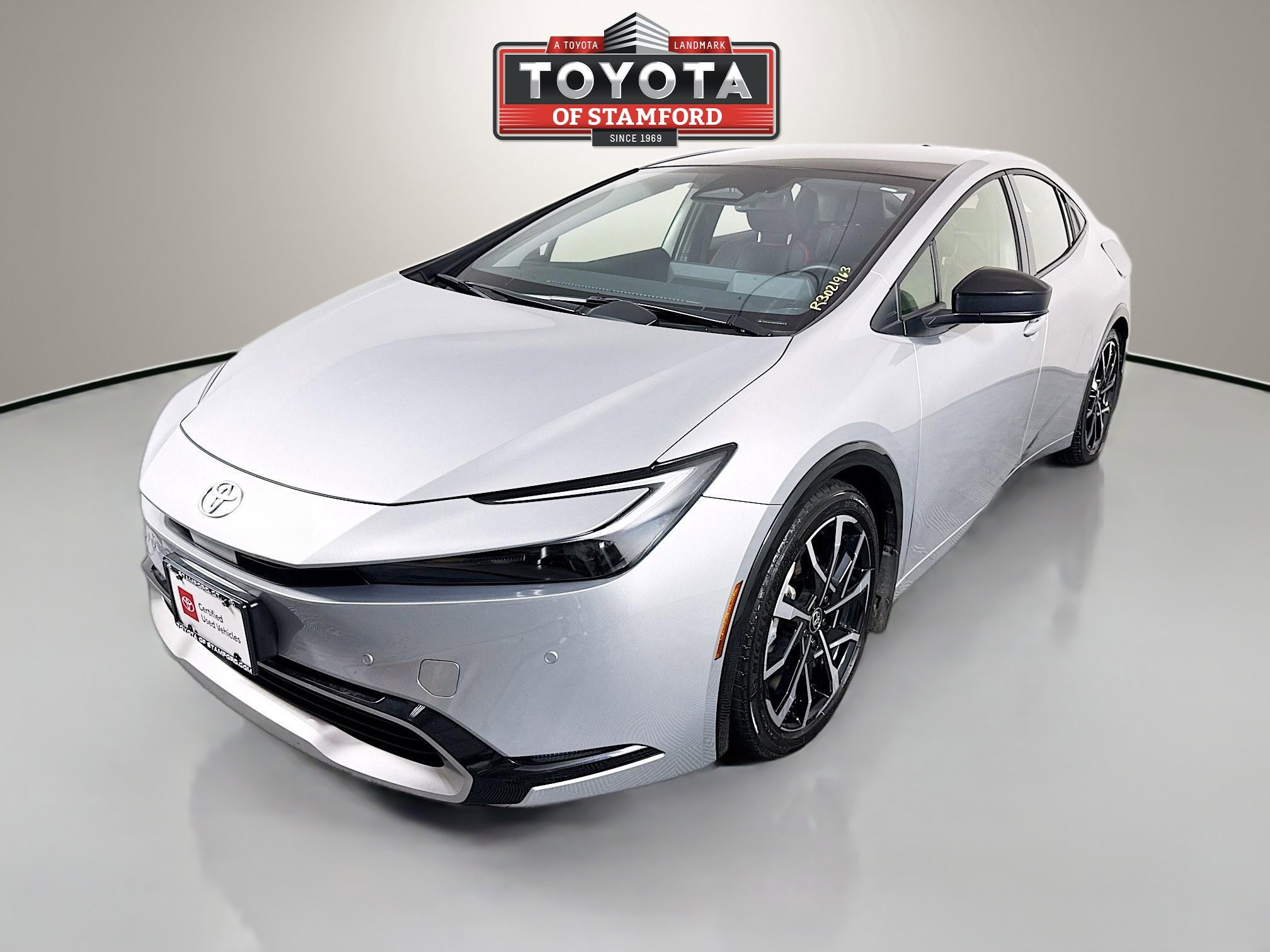 2024 Toyota Prius Prime XSE photo 3