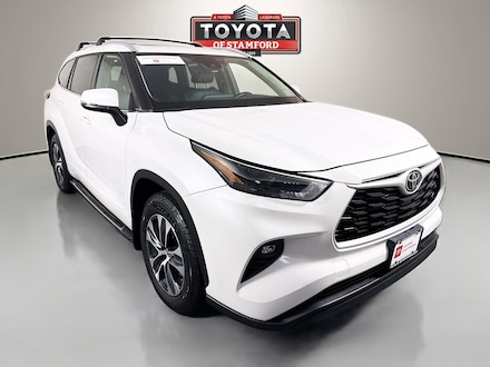 2022 Toyota Highlander XLE SUV