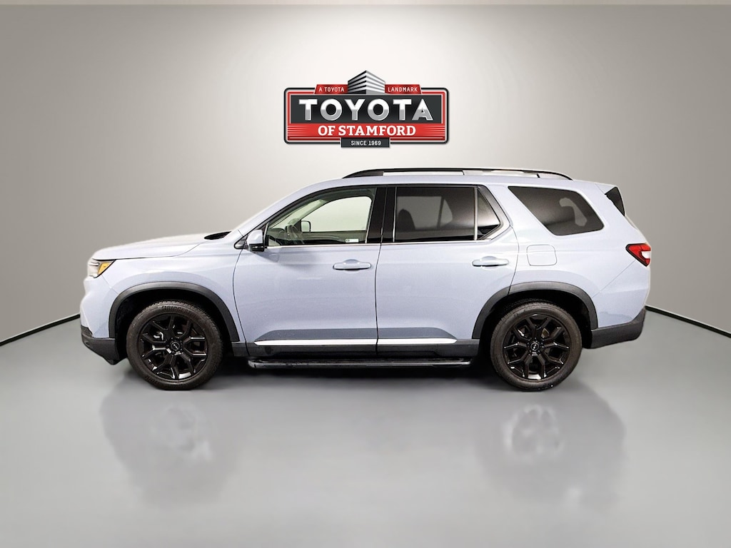 Used 2025 Honda Pilot SUV