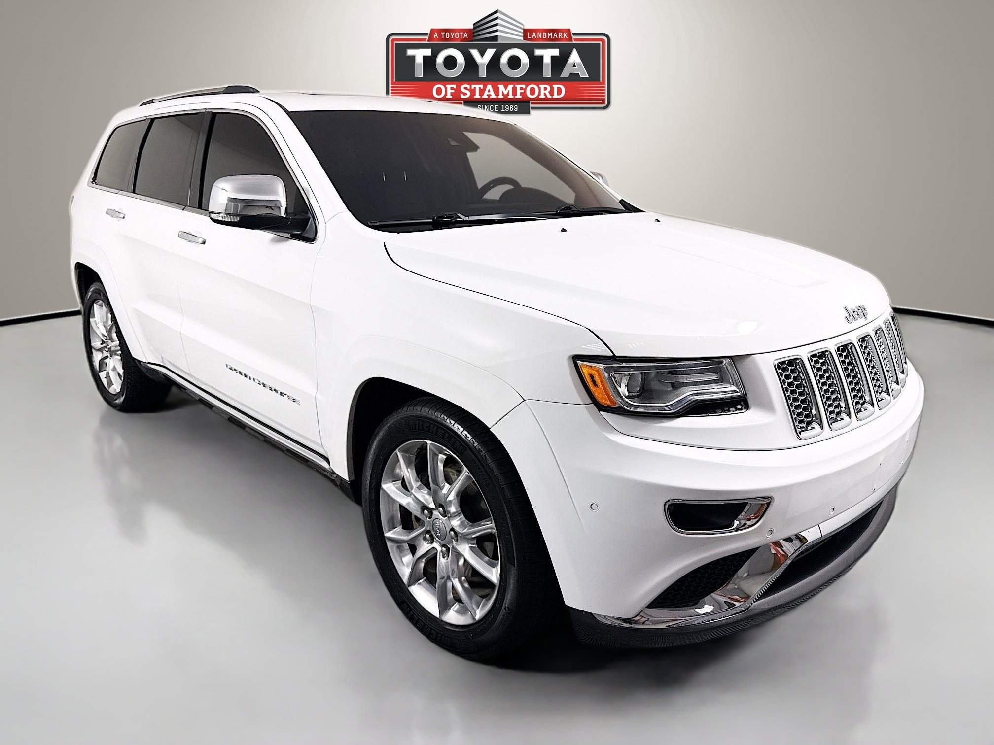 2015 Jeep Grand Cherokee Summit's photo