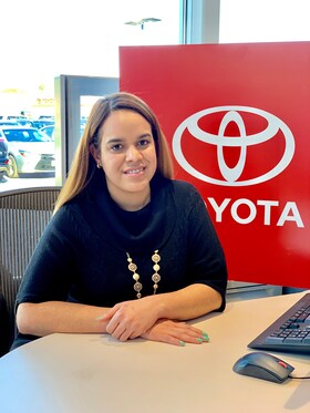 Staff member Maylan Gomez from ID_2804a6