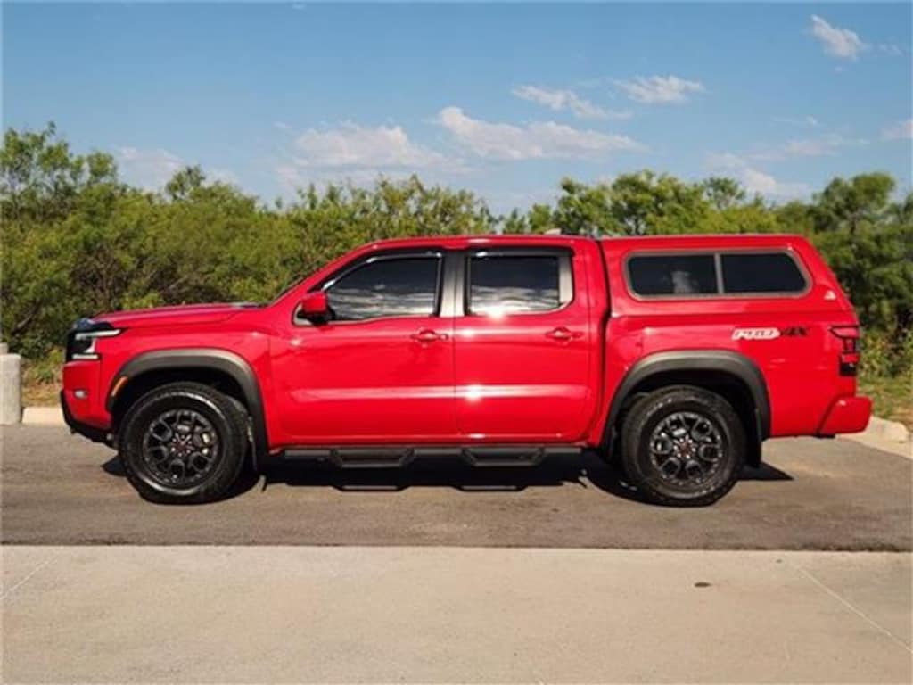 Used 2023 Nissan Frontier PRO-4X (A9) 4x4 Crew Cab 5 ft. box 126 in. WB