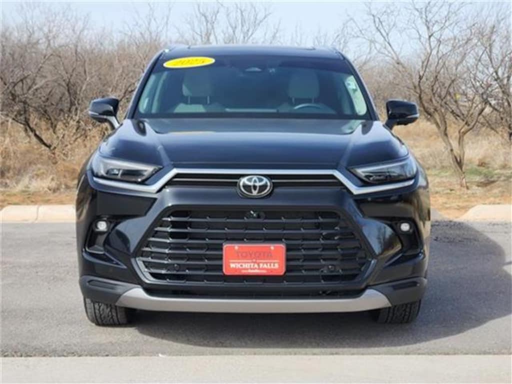 Used 2025 Toyota Grand Highlander Limited Front-Wheel Drive