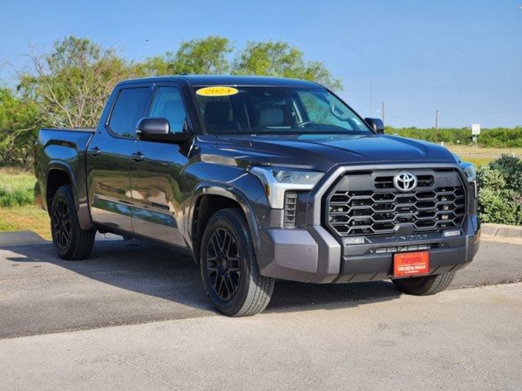 Used 2024 Toyota Tundra SR5 (A10) 4x4 CrewMax 5.5 ft. box 145.7 in. WB