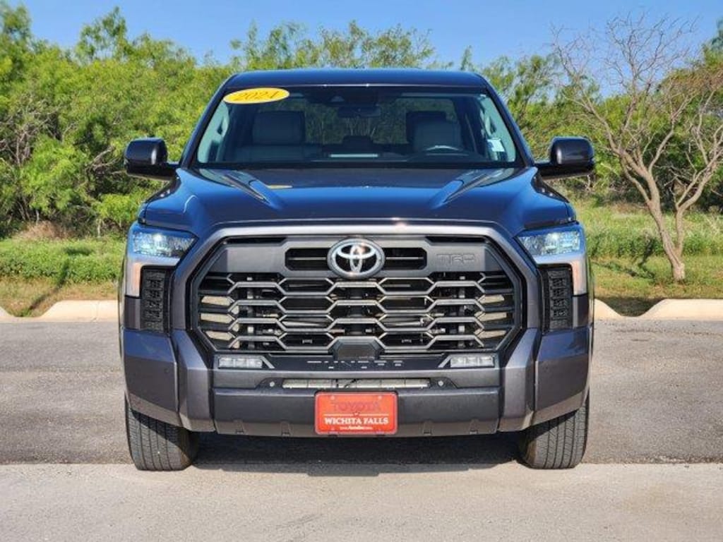 Used 2024 Toyota Tundra SR5 (A10) 4x4 CrewMax 5.5 ft. box 145.7 in. WB