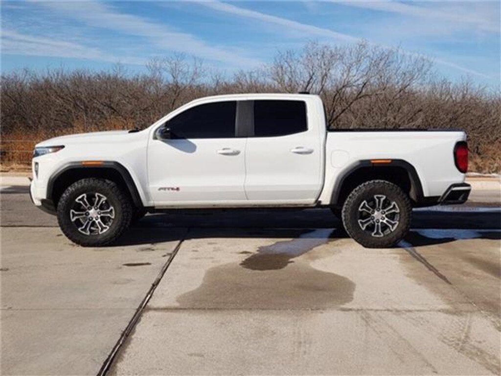 Used 2023 GMC Canyon AT4 4x4 Crew Cab 5 ft. box 131 in. WB