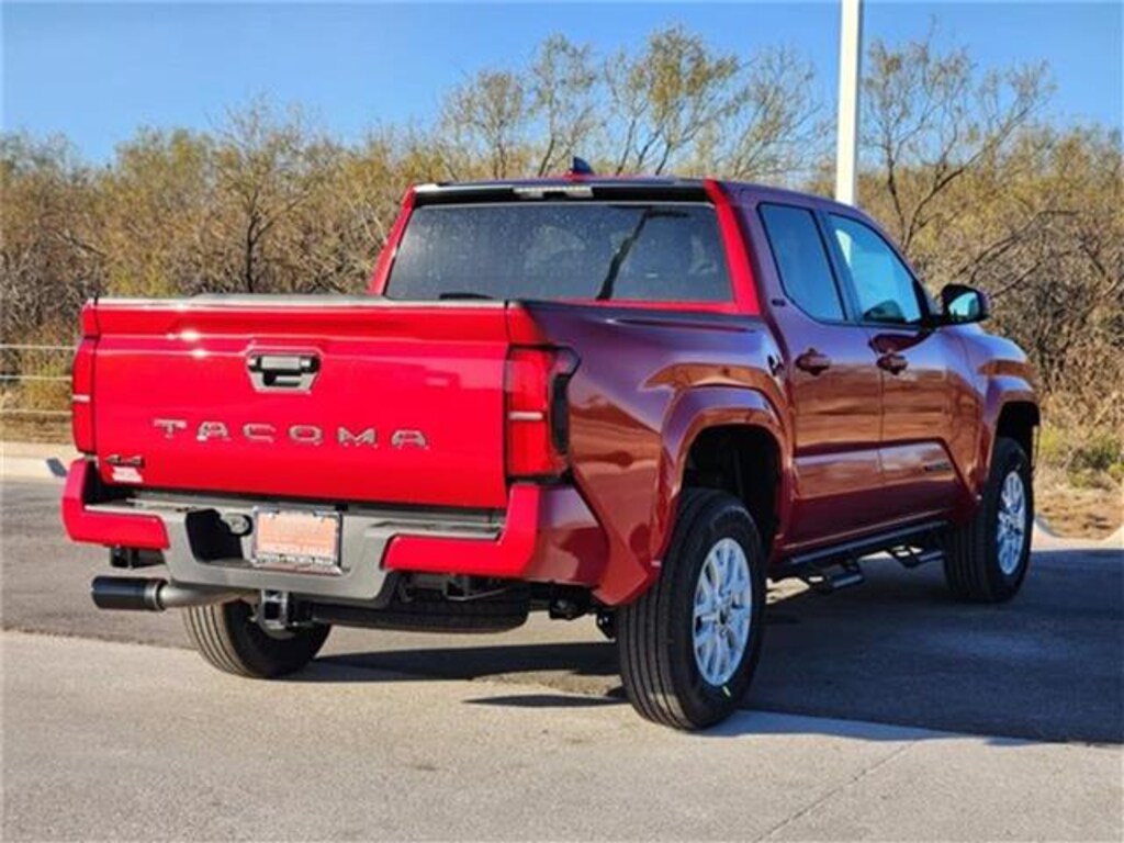 New 2026 Toyota Tacoma SR5 4x4 Double Cab 5 ft. box