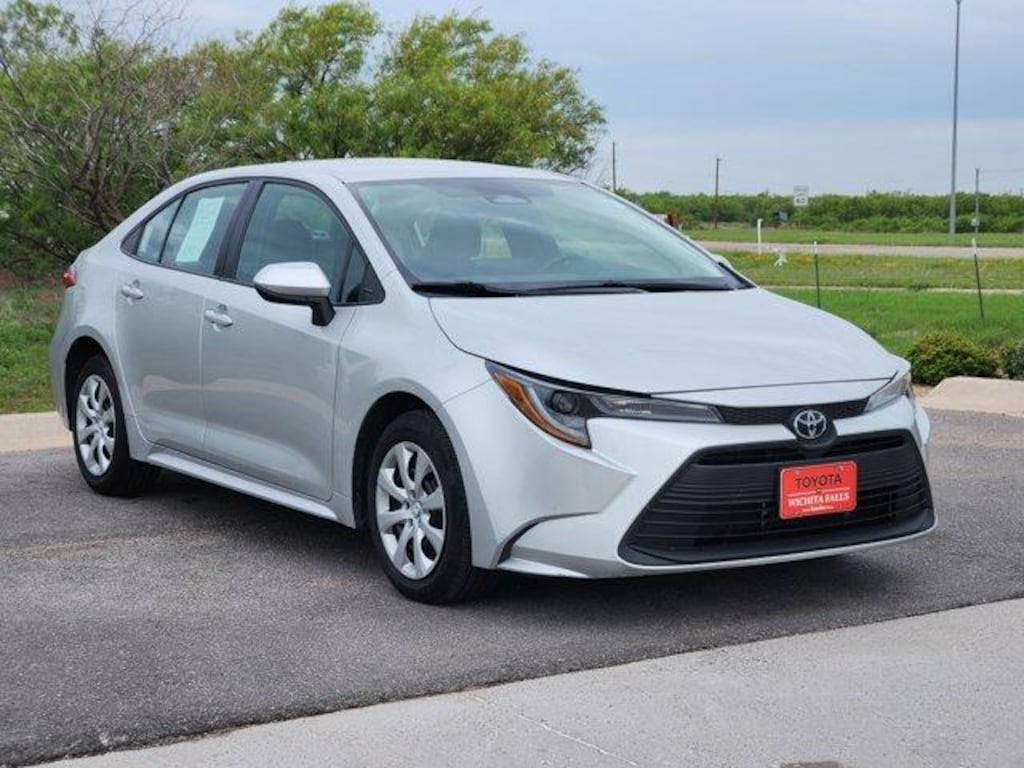 Used 2024 Toyota Corolla LE