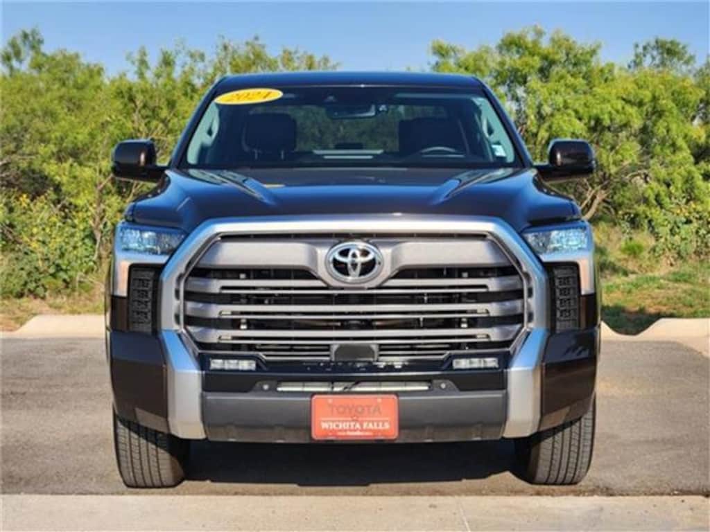 Used 2024 Toyota Tundra Limited (A10) 4x4 CrewMax 5.5 ft. box 145.7 in. WB