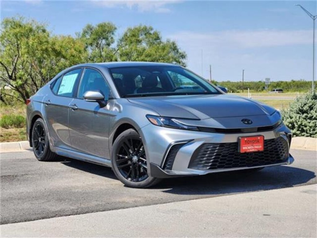 New 2026 Toyota Camry SE Front-Wheel Drive Sedan