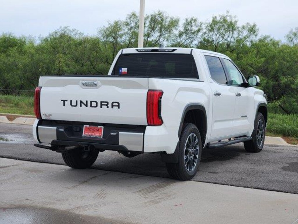 New 2026 Toyota Tundra Limited 4x4 CrewMax 5.5 ft. box 145.7 in. WB