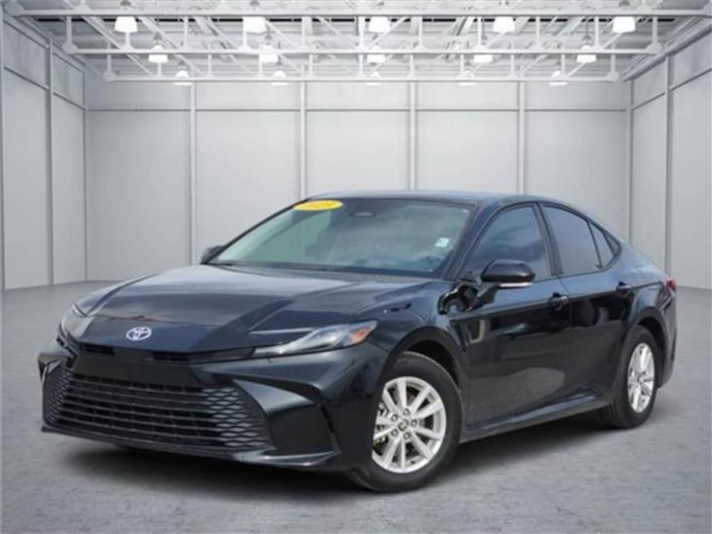 Used 2025 Toyota Camry LE