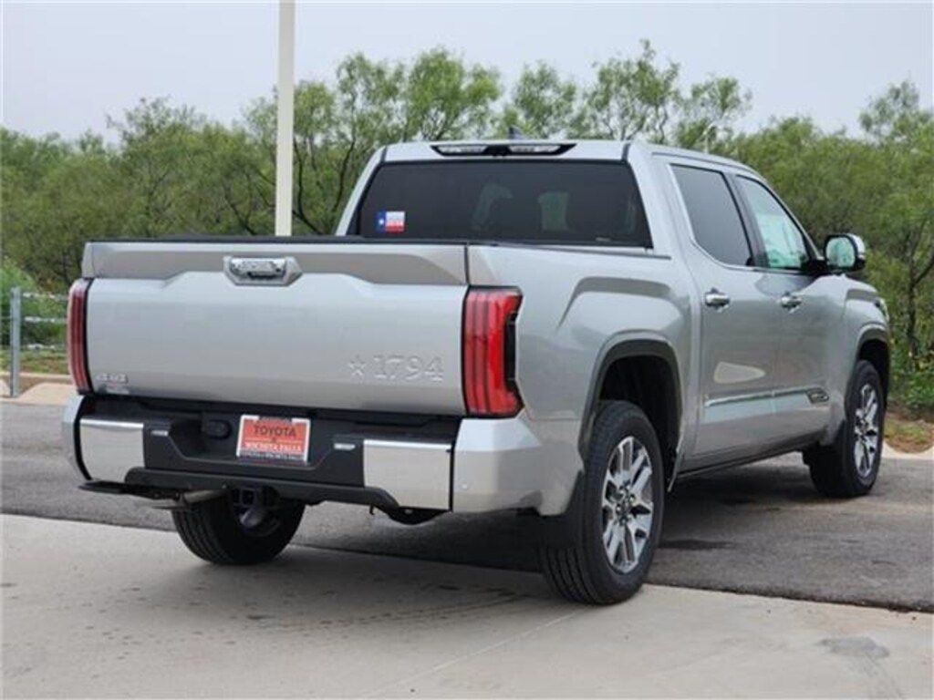 New 2026 Toyota Tundra 1794 Edition 4x4 CrewMax 5.5 ft. box 145.7 in. WB