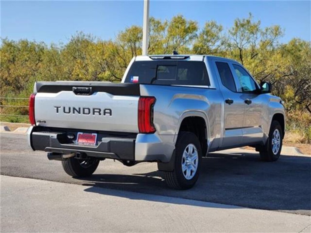 New 2026 Toyota Tundra SR 4x4 Double Cab 6.5 ft. box 145.7 in. WB