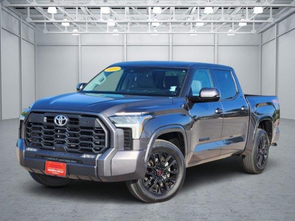 Used 2024 Toyota Tundra SR5 (A10) 4x4 CrewMax 5.5 ft. box 145.7 in. WB