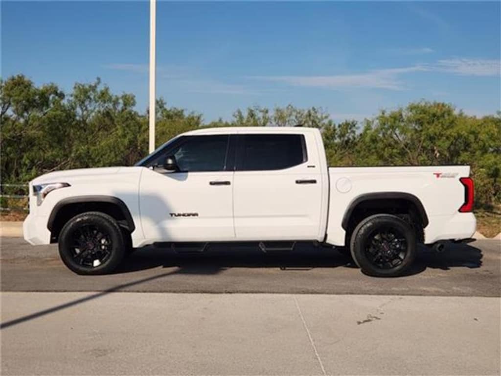 Used 2023 Toyota Tundra SR5 (A10) 4x4 CrewMax 5.5 ft. box 145.7 in. WB