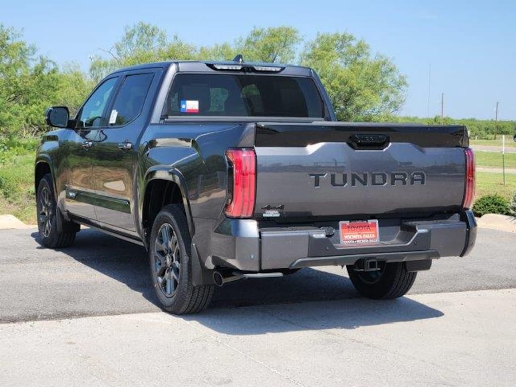 New 2026 Toyota Tundra Platinum 4x4 CrewMax 5.5 ft. box 145.7 in. WB