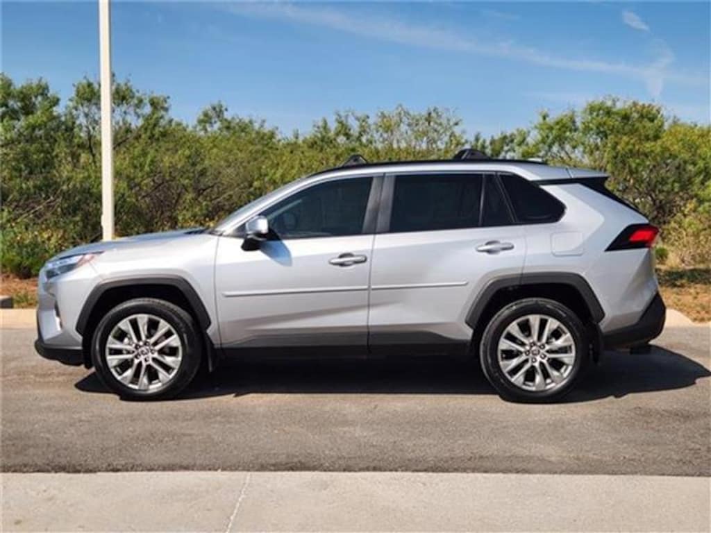 Used 2025 Toyota RAV4 XLE Premium Front-Wheel Drive