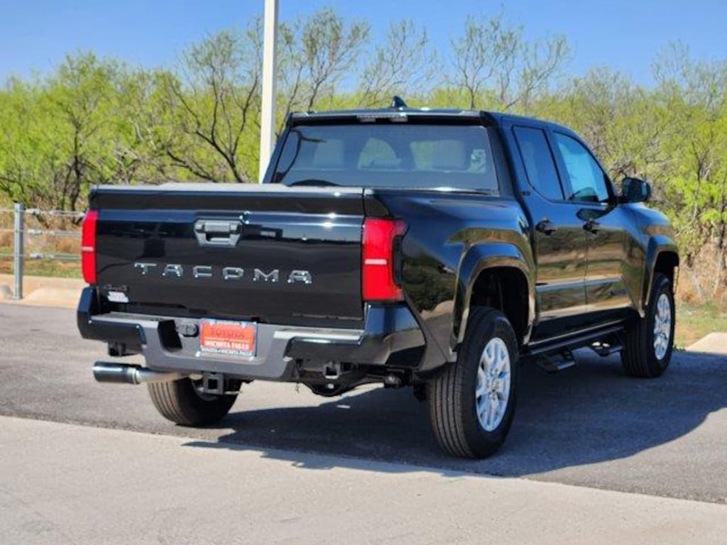 New 2026 Toyota Tacoma SR5 4x4 Double Cab 5 ft. box