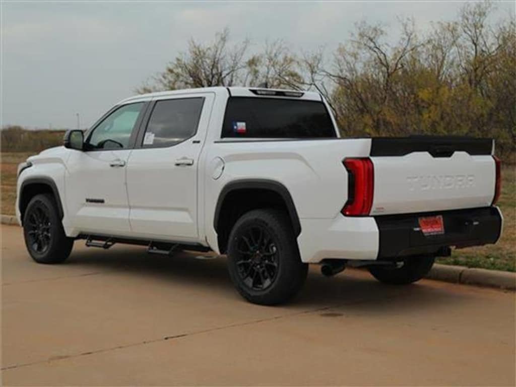 New 2025 Toyota Tundra SR5 (A10) 4x2 CrewMax 5.5 ft. box 145.7 in. WB