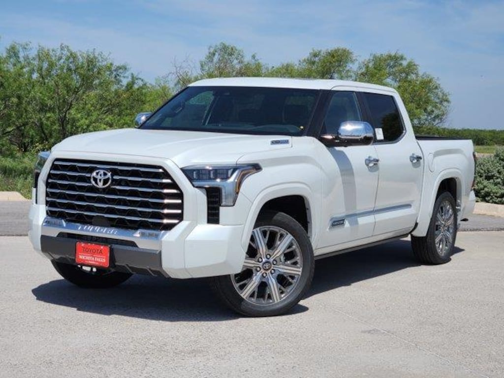 New 2026 Toyota Tundra Hybrid Capstone 4x4 CrewMax 5.5 ft. box 145.7 in. WB