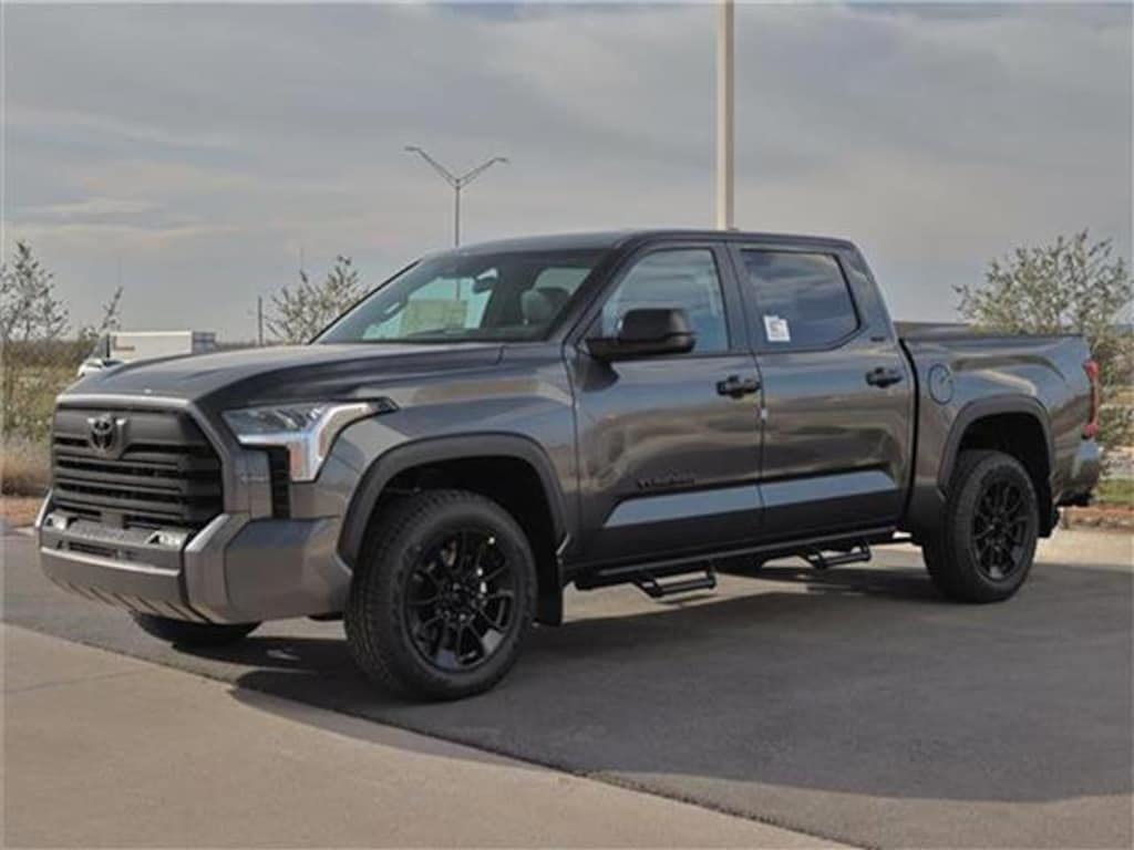 New 2025 Toyota Tundra SR5 (A10) 4x4 CrewMax 5.5 ft. box 145.7 in. WB