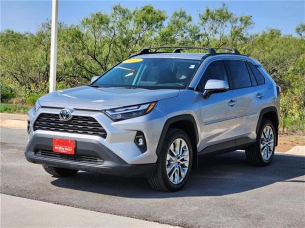 Used 2025 Toyota RAV4 XLE Premium Front-Wheel Drive