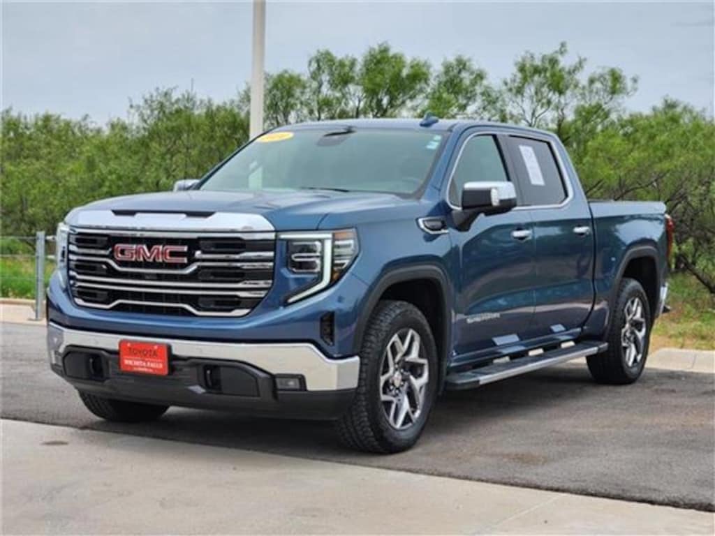 Used 2024 GMC Sierra 1500 SLT 4x4 Crew Cab 5.75 ft. box 147.4 in. WB