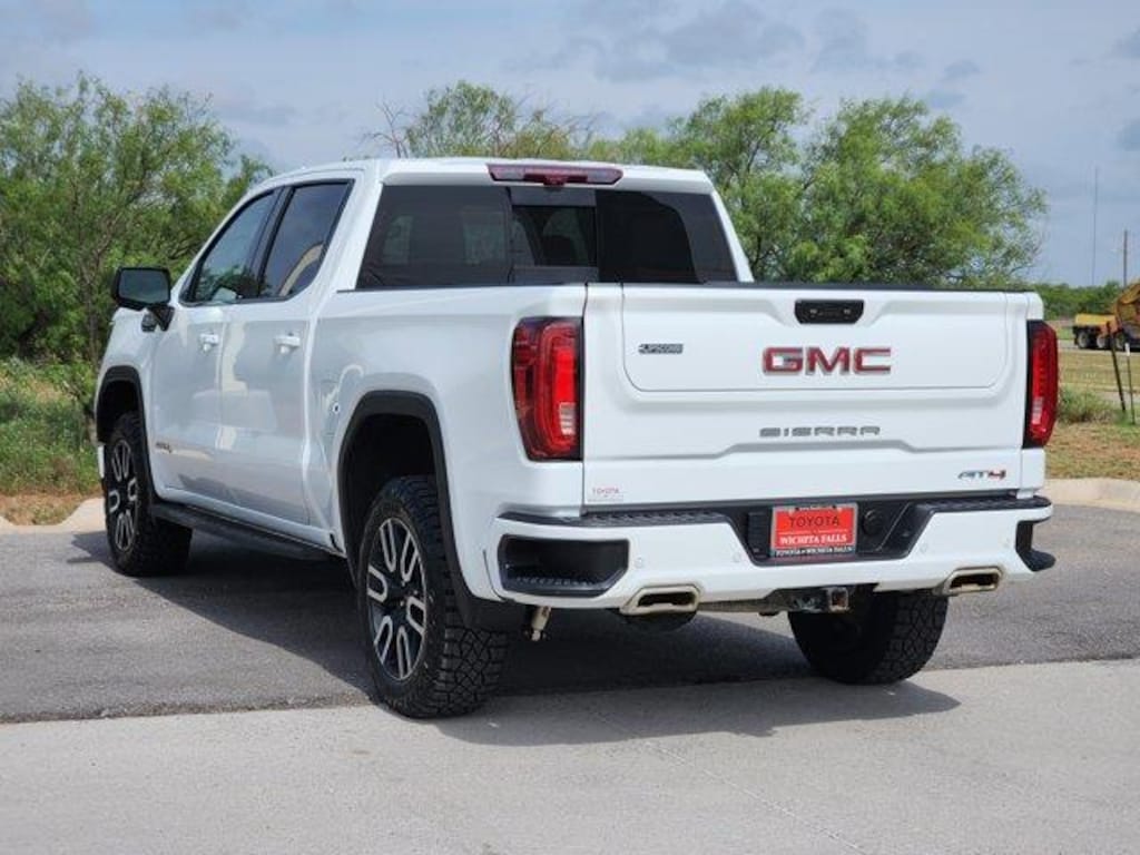 Used 2024 GMC Sierra 1500 AT4 4x4 Crew Cab 5.75 ft. box 147.4 in. WB