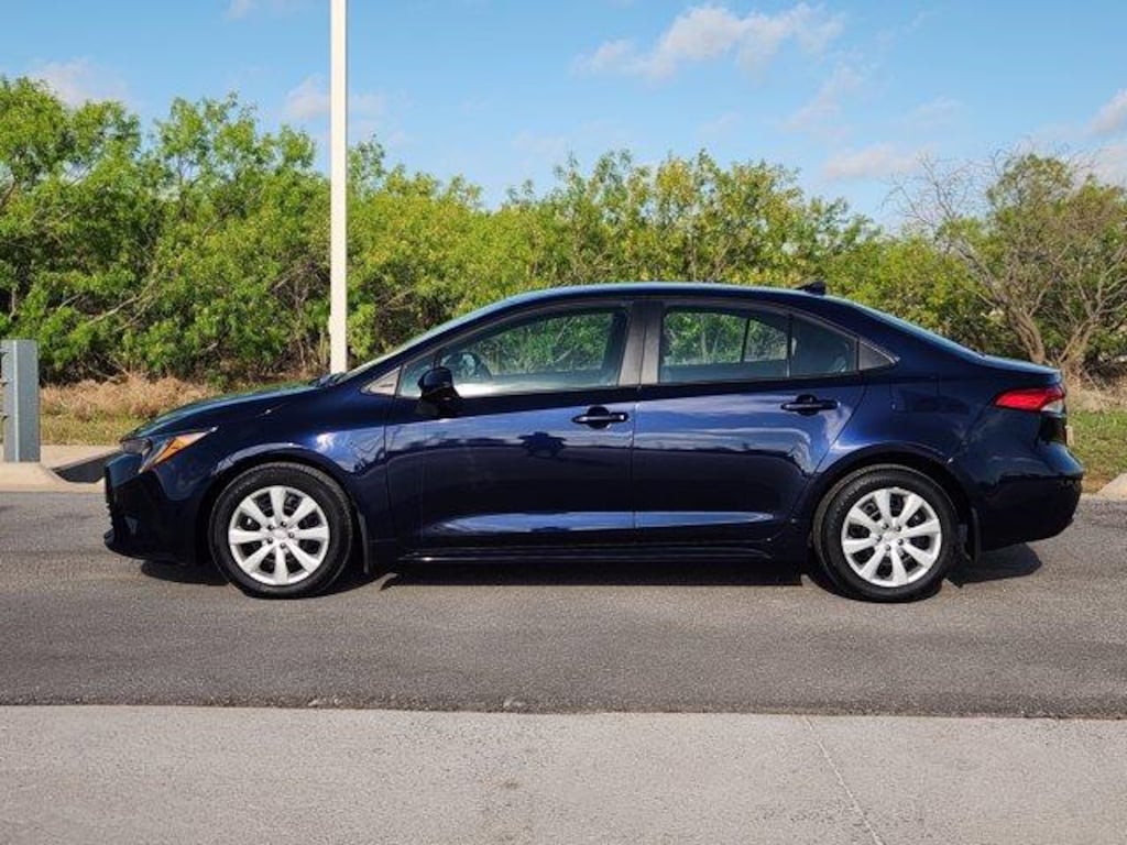 Used 2025 Toyota Corolla LE