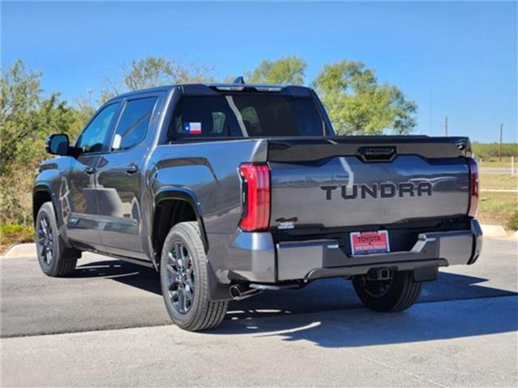New 2026 Toyota Tundra Platinum 4x4 CrewMax 5.5 ft. box 145.7 in. WB