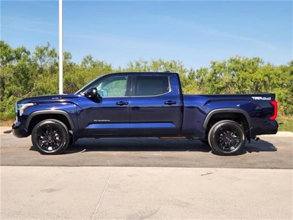 Used 2023 Toyota Tundra SR5 (A10) 4x4 CrewMax 6.5 ft. box 157.7 in. WB