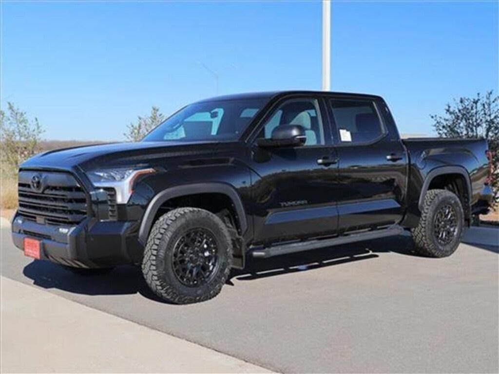 New 2025 Toyota Tundra SR5 (A10) 4x4 CrewMax 5.5 ft. box 145.7 in. WB