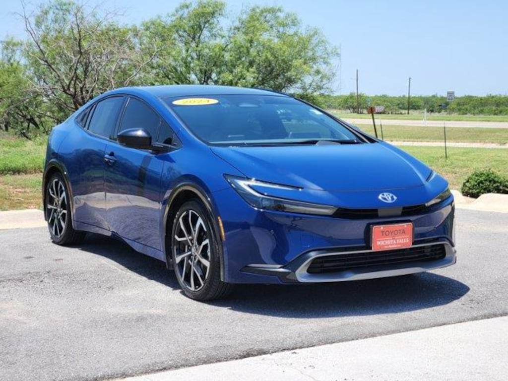 Used 2024 Toyota Prius XLE