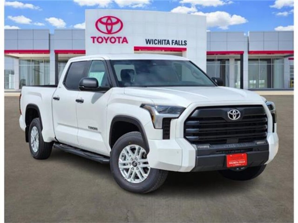 New 2026 Toyota Tundra SR5 4x4 CrewMax 6.5 ft. box 157.7 in. WB