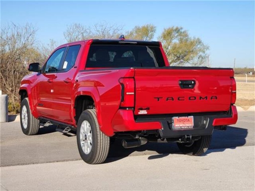 New 2026 Toyota Tacoma SR5 4x4 Double Cab 5 ft. box