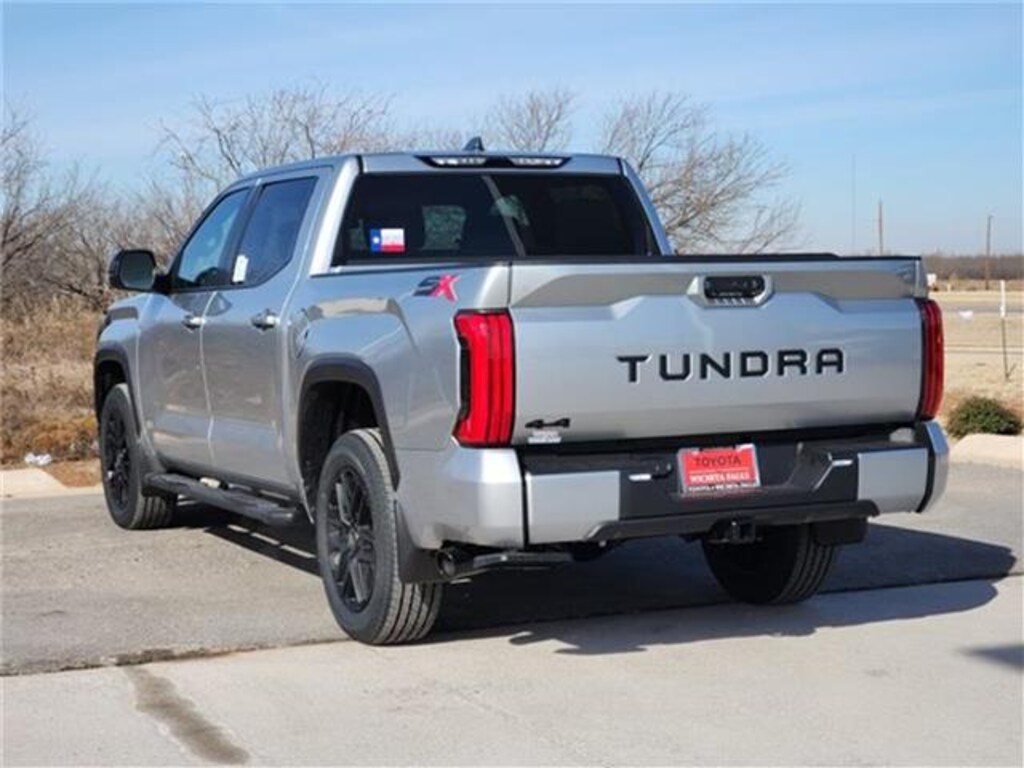 New 2026 Toyota Tundra SR5 4x4 CrewMax 5.5 ft. box 145.7 in. WB