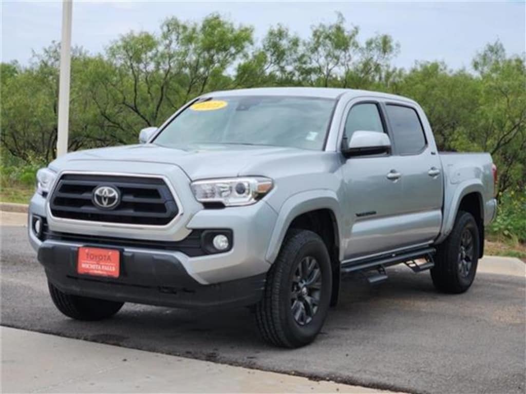 Used 2023 Toyota Tacoma SR5 V6 4x2 Double Cab 5 ft. box 127.4 in. WB