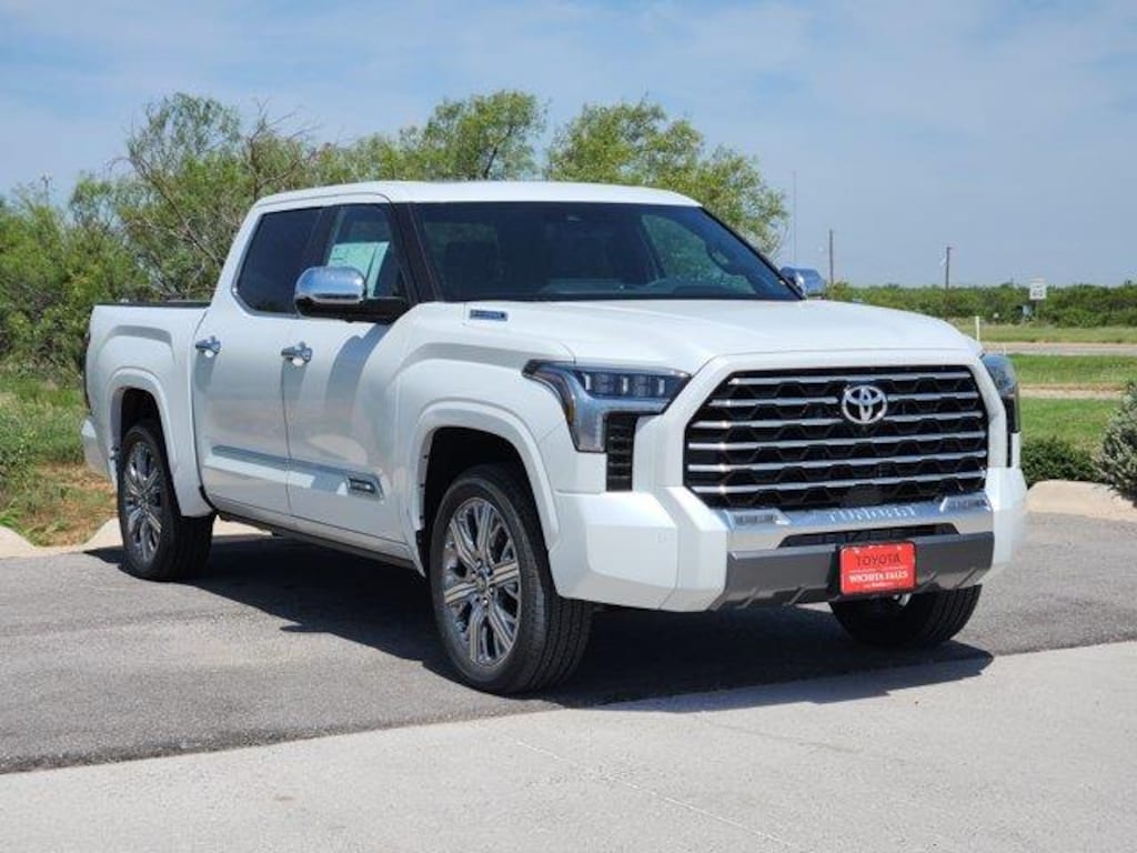 New 2026 Toyota Tundra Hybrid Capstone 4x4 CrewMax 5.5 ft. box 145.7 in. WB