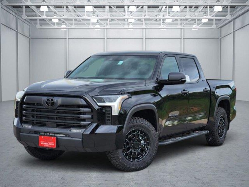 New 2026 Toyota Tundra SR5 4x2 CrewMax 5.5 ft. box 145.7 in. WB