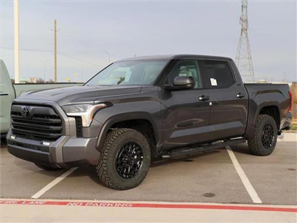 New 2025 Toyota Tundra SR5 (A10) 4x4 CrewMax 5.5 ft. box 145.7 in. WB