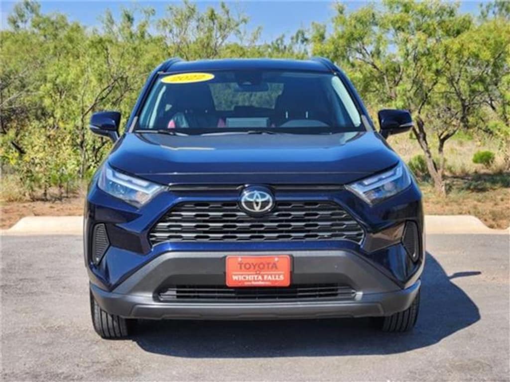 Used 2022 Toyota RAV4 XLE Front-Wheel Drive