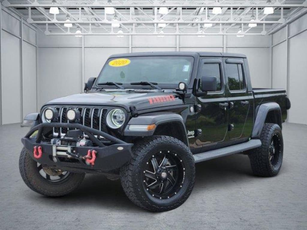 Used 2020 Jeep Gladiator Overland 4x4 Crew Cab 5 ft. box