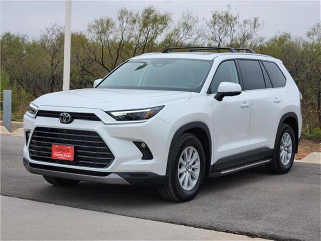 2026 Toyota Grand Highlander Platinum photo 2