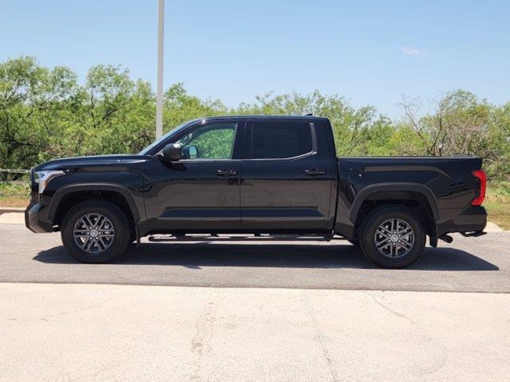 Used 2024 Toyota Tundra SR5 (A10) 4x2 CrewMax 5.5 ft. box 145.7 in. WB