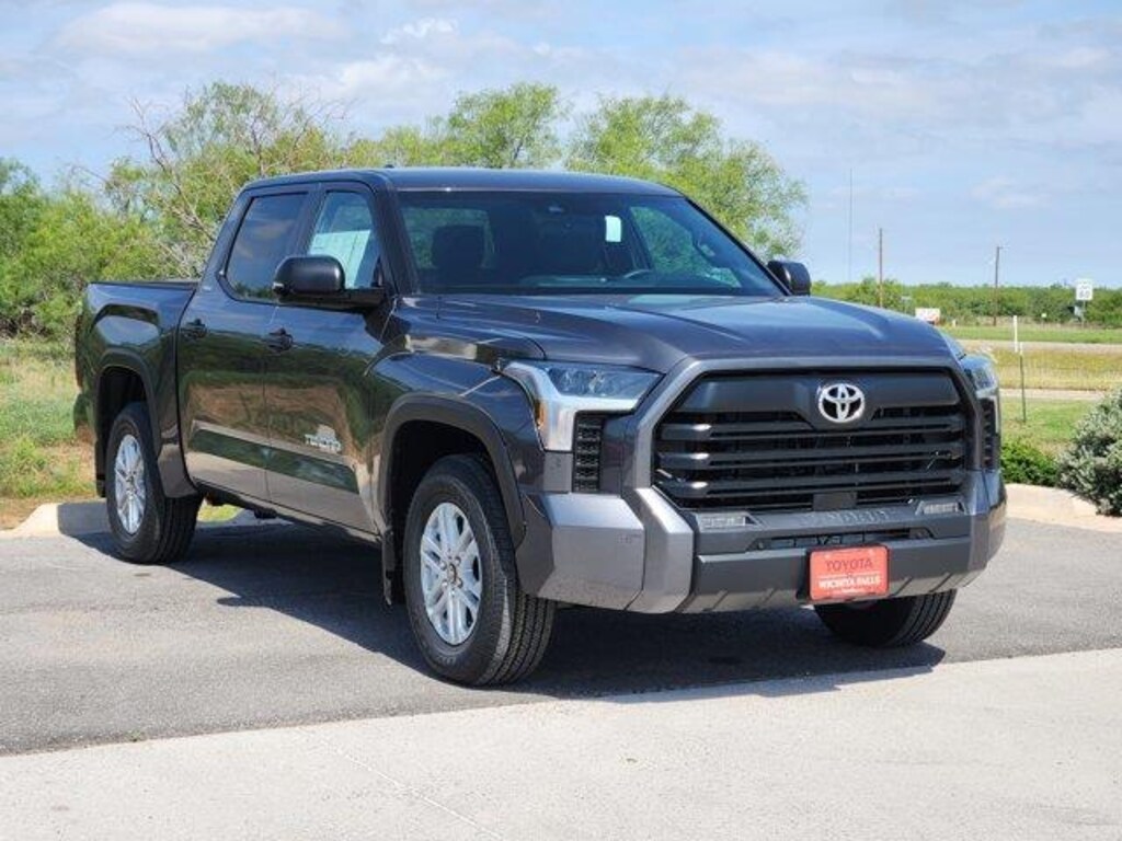 New 2026 Toyota Tundra SR5 4x2 CrewMax 5.5 ft. box 145.7 in. WB
