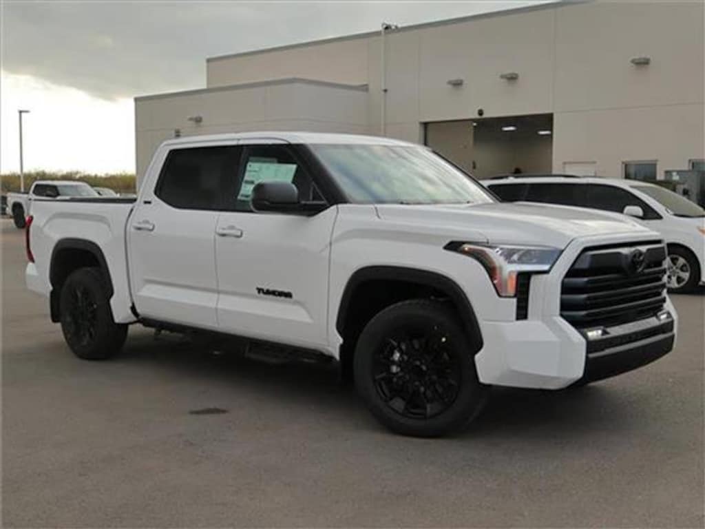 New 2025 Toyota Tundra SR5 (A10) 4x2 CrewMax 5.5 ft. box 145.7 in. WB